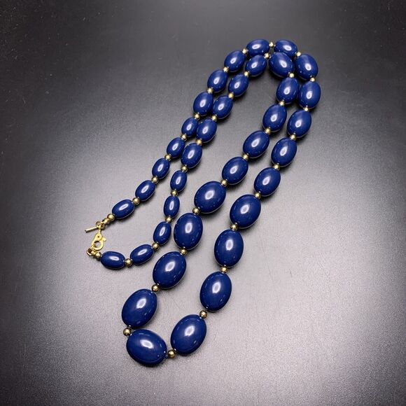 Monet Long Navy Blue Beaded Necklace Vintage Plastic Oval Bead Gold Tone Classic - Picture 1 of 6